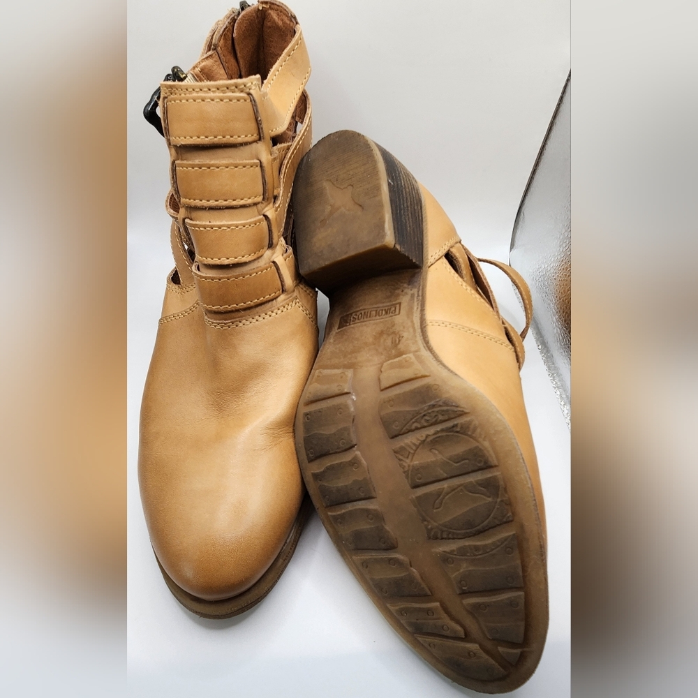 PIKOLINOS Tan Heeled Boots
